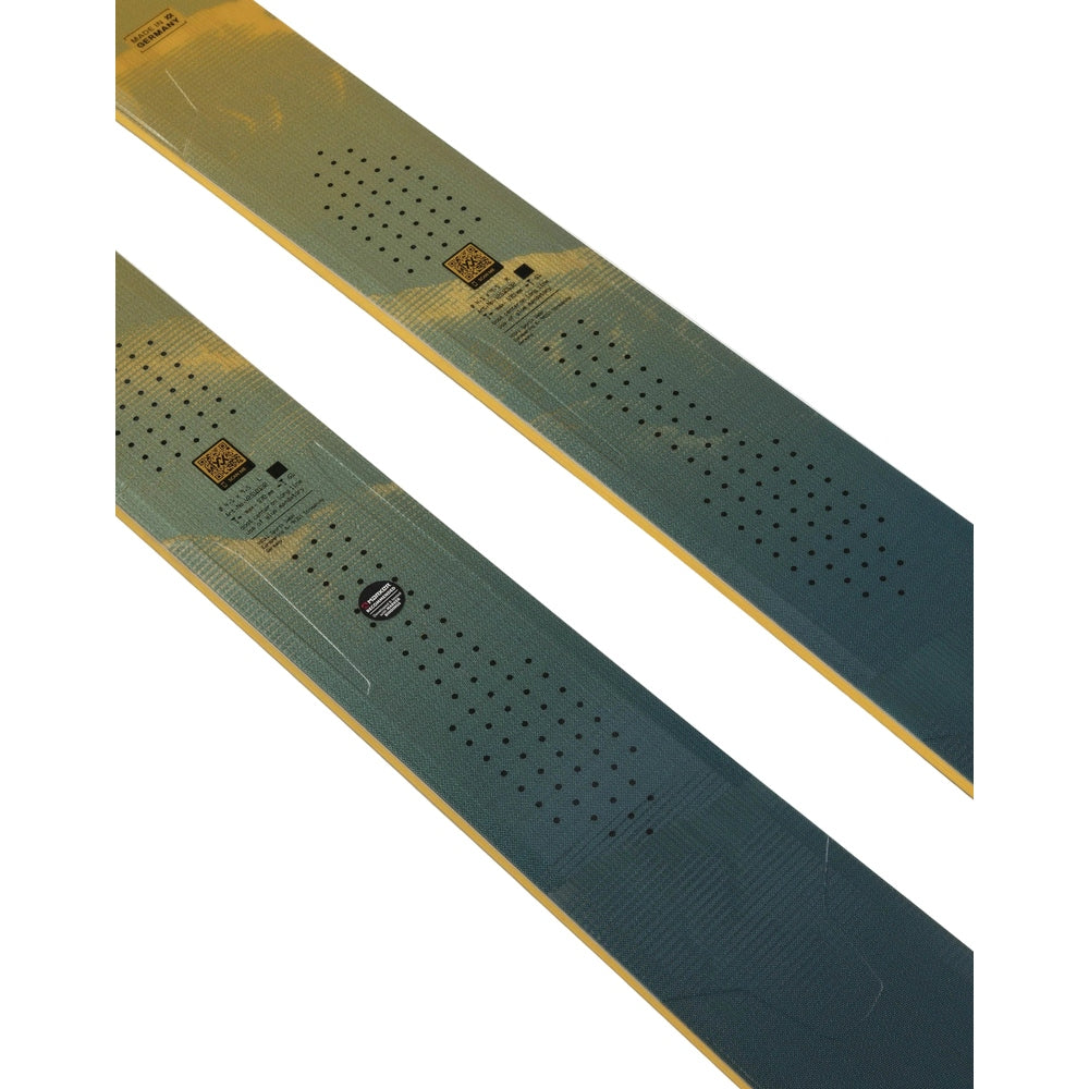 volkl-blaze-104-skis-2027