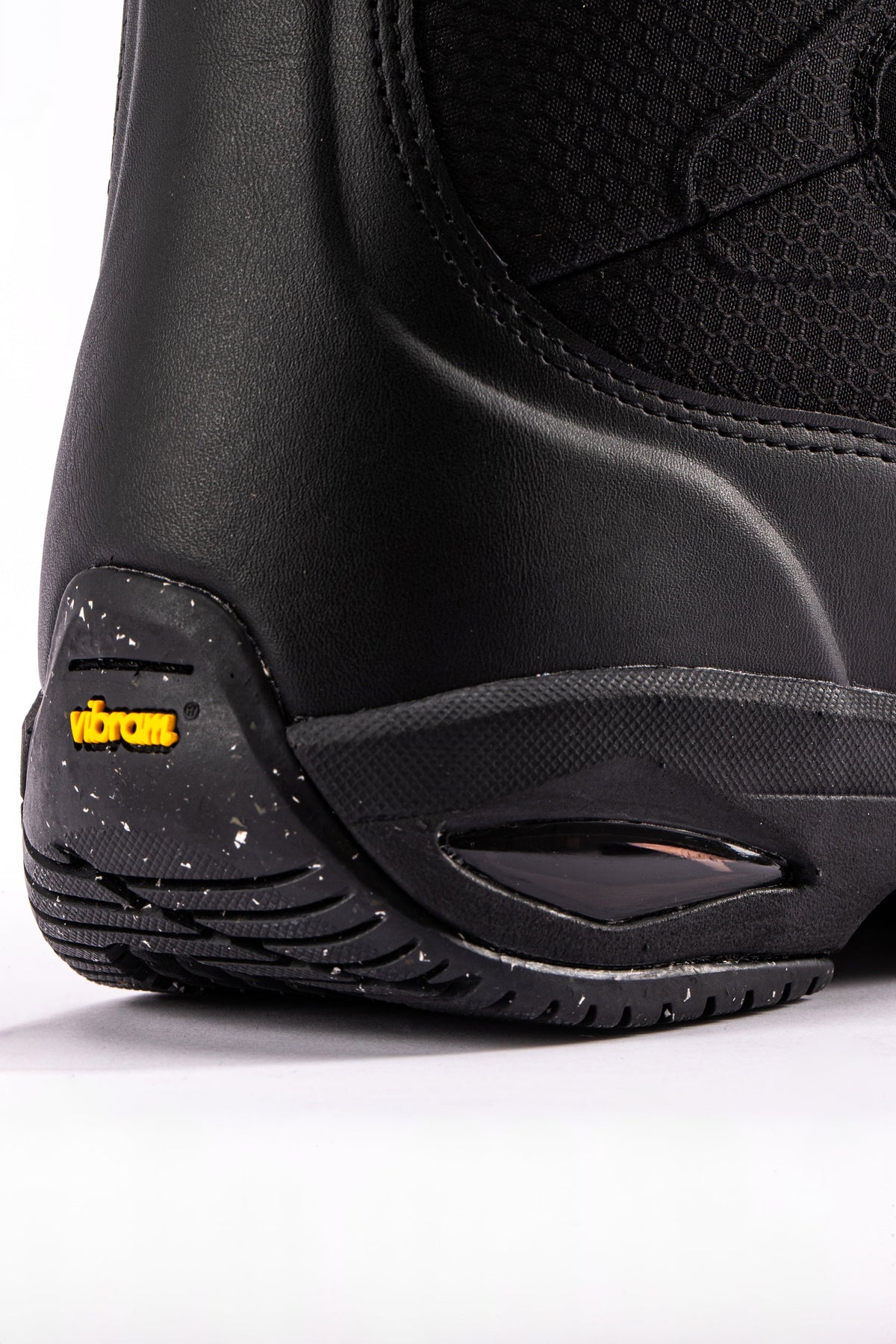 nitro-fate-boa-snowboard-boots-womens-2027