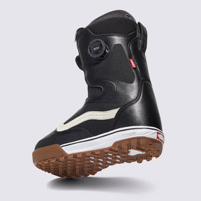vans-aura-pro-snowboard-boot-black-white-2026