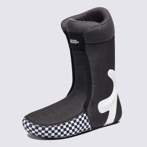 vans-aura-pro-snowboard-boot-black-white-2026